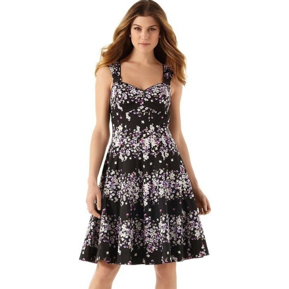 White House Black Market Dresses & Skirts - White House Black Market Sleeveless Dress sz 10